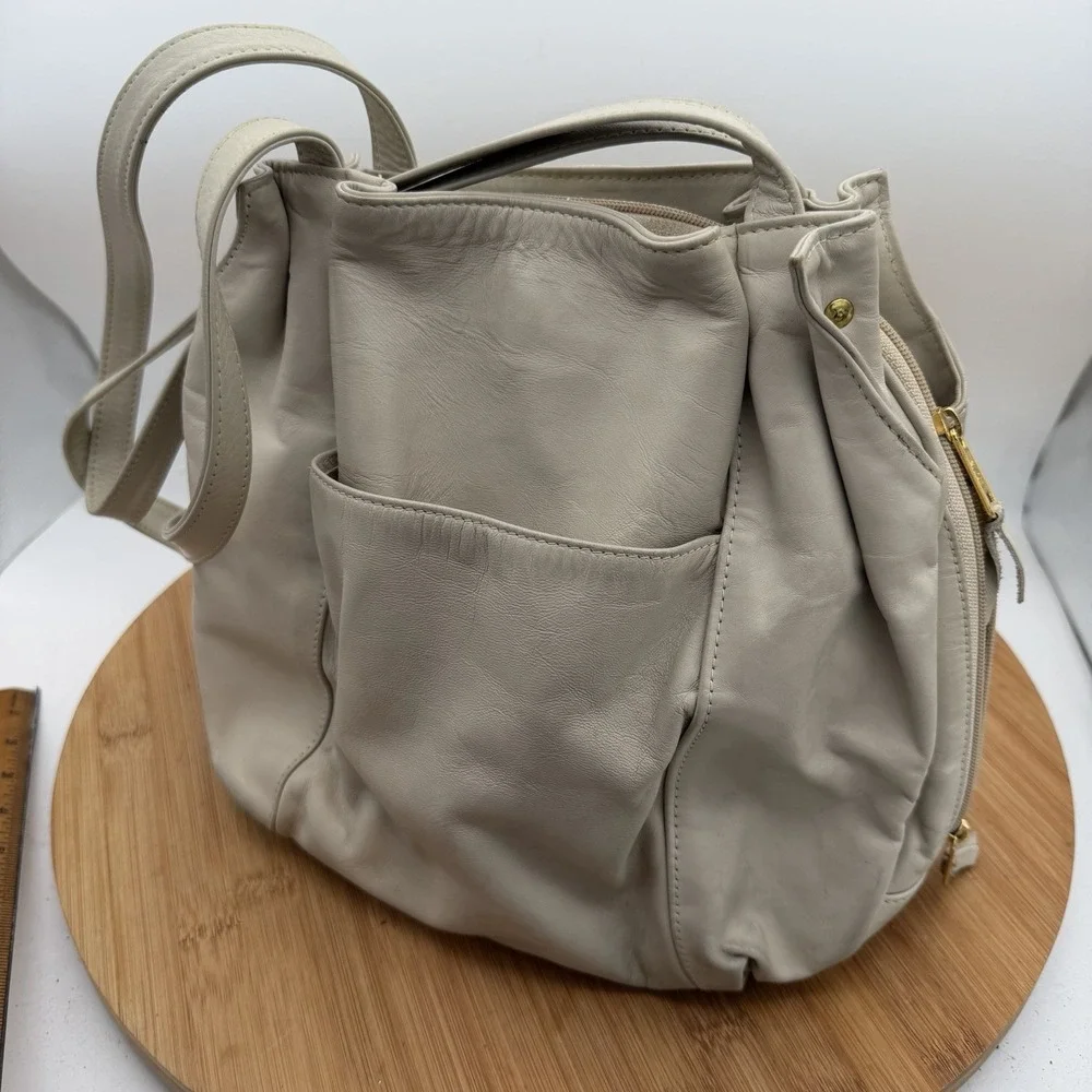SAS Vintage Cream Leather Multicompartment Handbag Purse Shoulder Bag‎